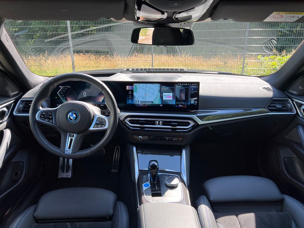 BMW i4 M50 xDrive | předváděcí auto| skladem | elektromotor | super cena | online nákup | online prodej | autoibuy.com | 